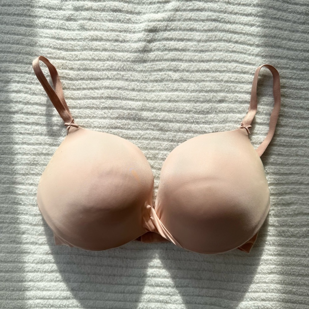 VICTORIA’S SECRET | Padded Push Up Bra Nude Tan 34DD / 34E